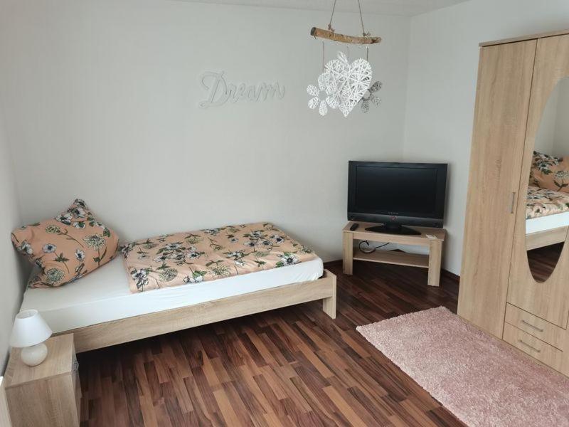 Ferienwohnung Im Drosselnest Hechingen Exterior photo